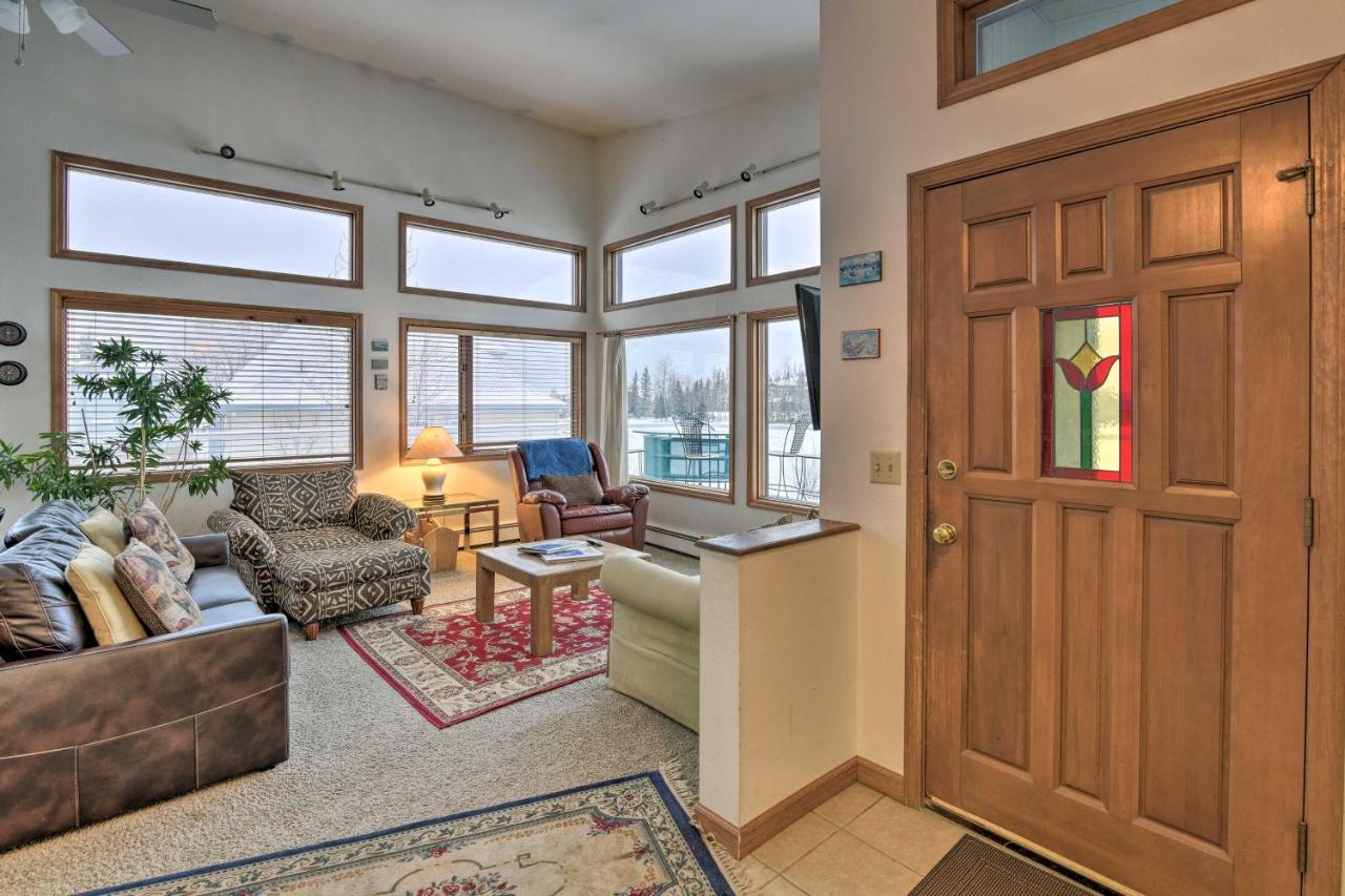 Spacious Family Home With Deck And Million-Dollar View 安克拉治 外观 照片